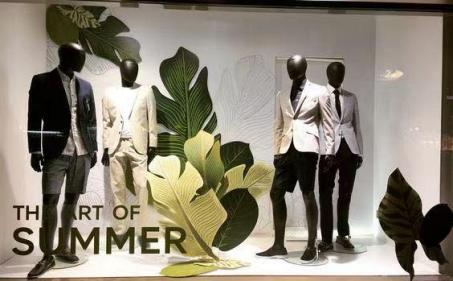 Streetwear Brand Window - Thumbnail 3