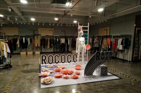 Womenswear Window - Thumbnail 3